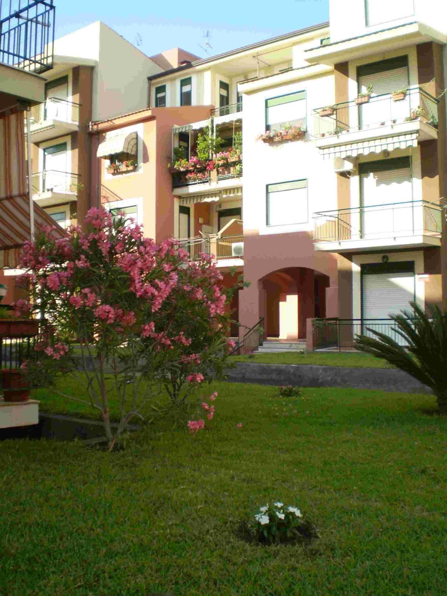 Suitehome Taormina Giardini Naxos Ngoại thất bức ảnh